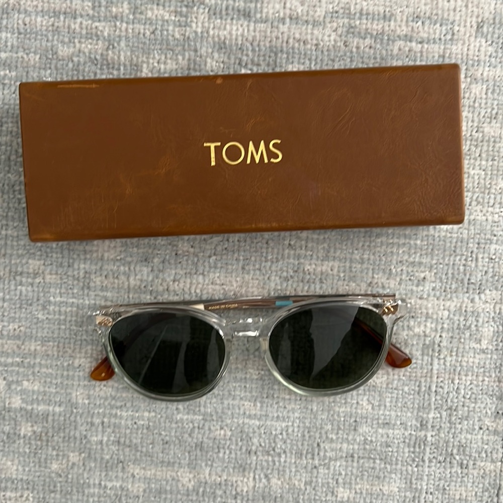 Toms polarized sunglasses